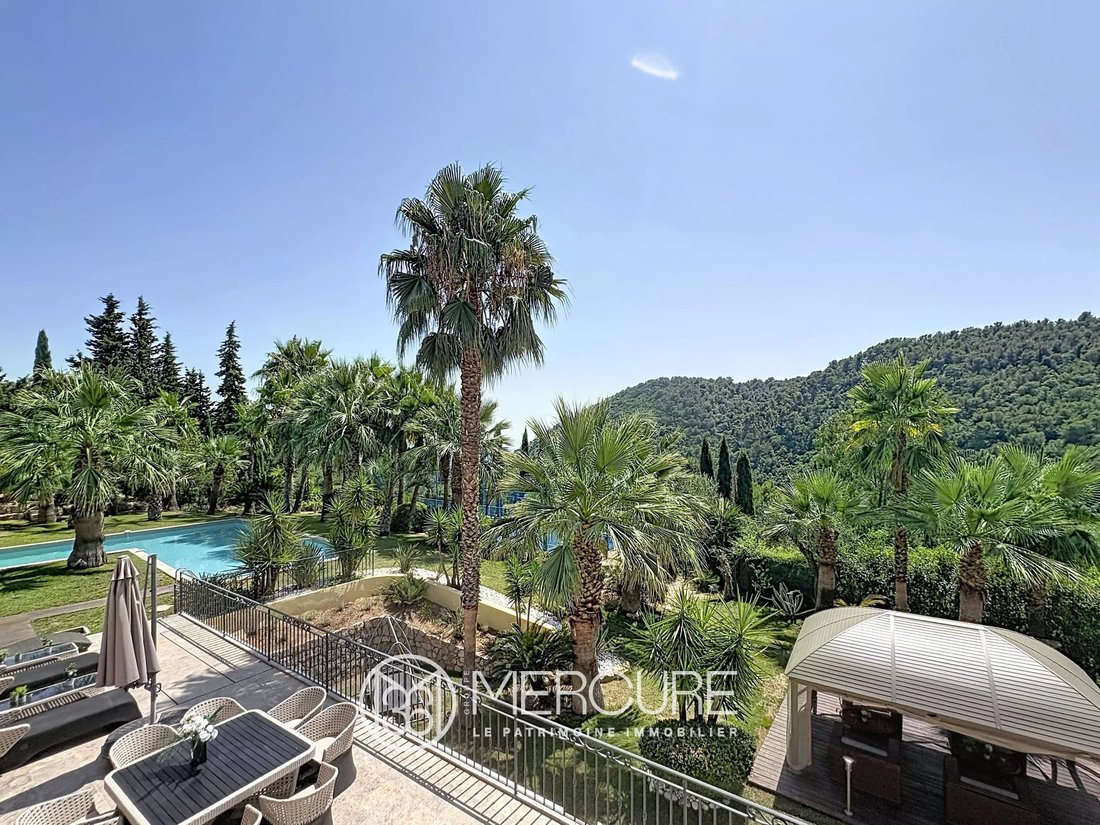 Villa in Grasse, Provence-Alpes-Côte d'Azur, France 2 - 18806914