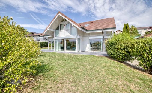 House in Lovagny, Auvergne-Rhône-Alpes, France 1