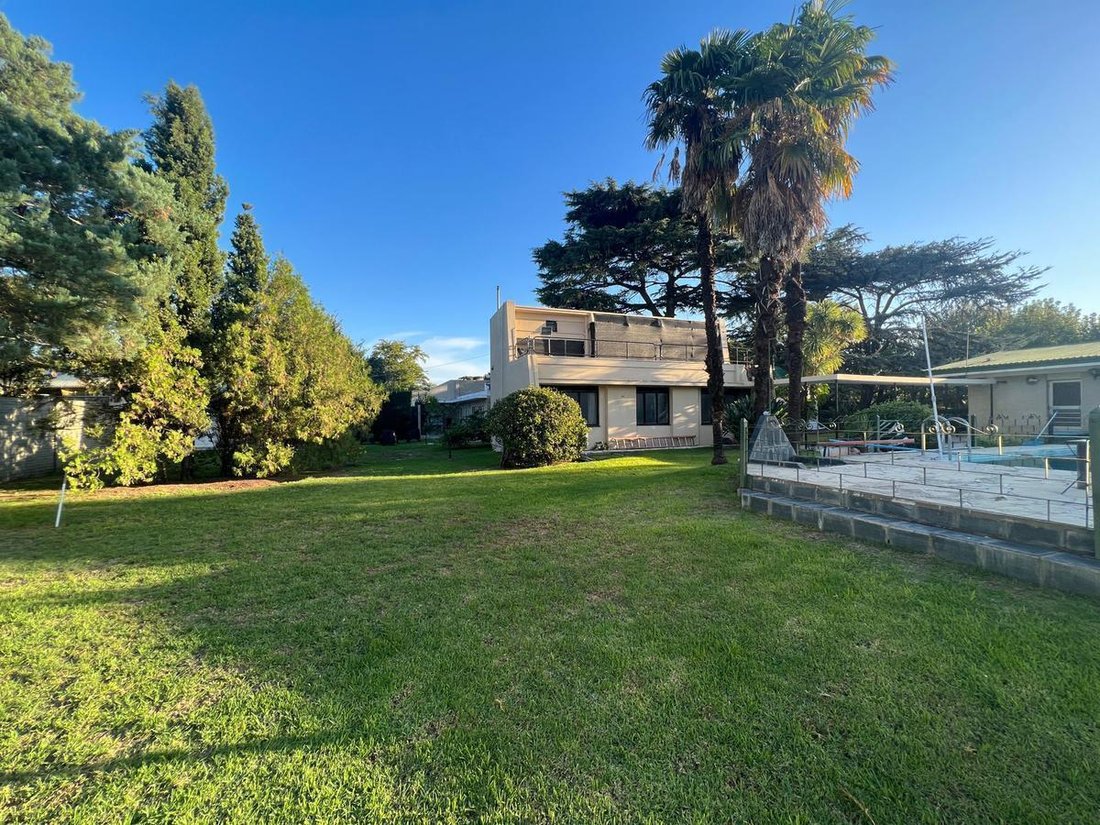 House in Lomas de Zamora, Buenos Aires Province, Argentina 1 - 18806373