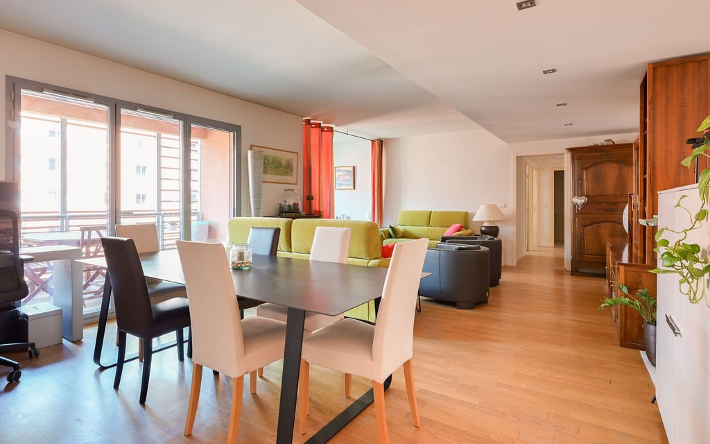 Apartment in Tête d'Or-Foch-Vitton, Lyon 6e Arrondissement, Lyon 4 - 18807325