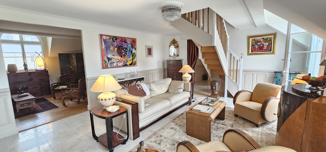 Apartment in Saint-Benoit-la-Foret, Centre-Val de Loire, France 4 - 18807342
