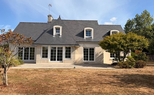 Maison à Pleuven, Bretagne, France 1