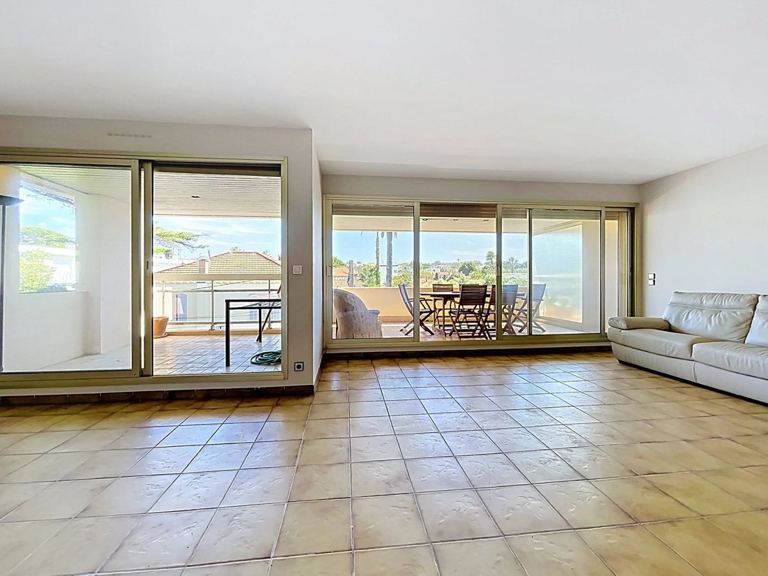Apartment in Place de Gaulle, Antibes, France 4 - 18807045