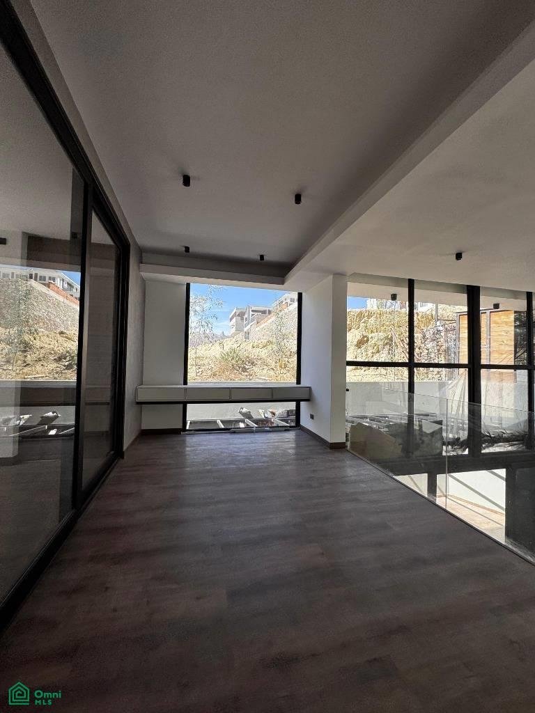 Townhouse in La Paz, La Paz Department, Bolivia 3 - 18481078