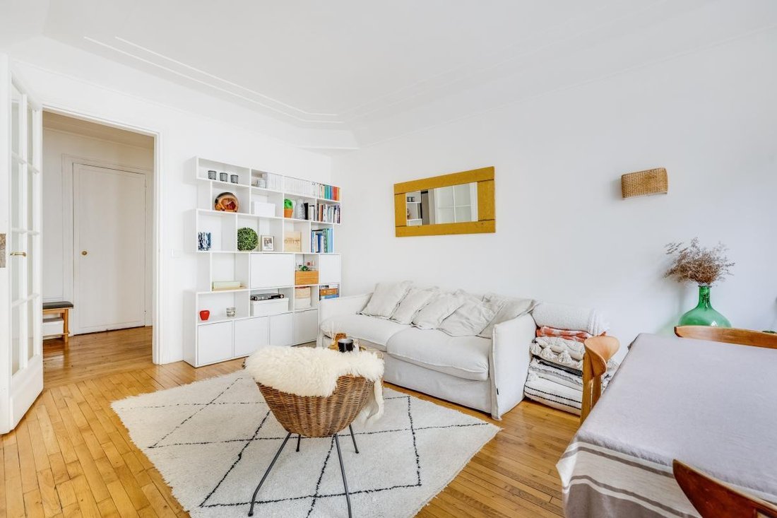 Apartment in Grandes Carrières-Clichy, Paris 18e Arrondissement, Paris 4 - 18808524