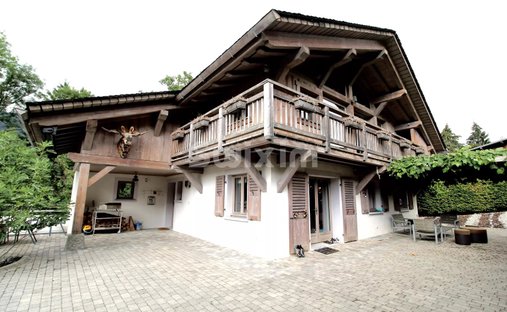 Chalet in La Riviere-Enverse, Auvergne-Rhône-Alpes, France 1