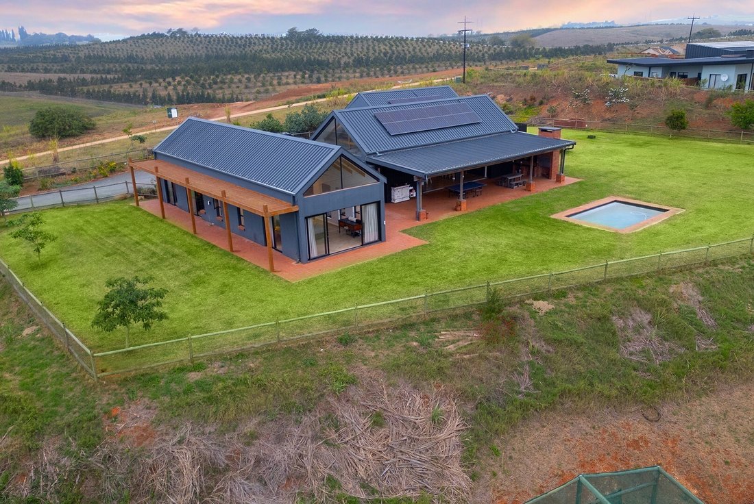 House in Dolphin Coast, KwaZulu-Natal, South Africa 4 - 18808303