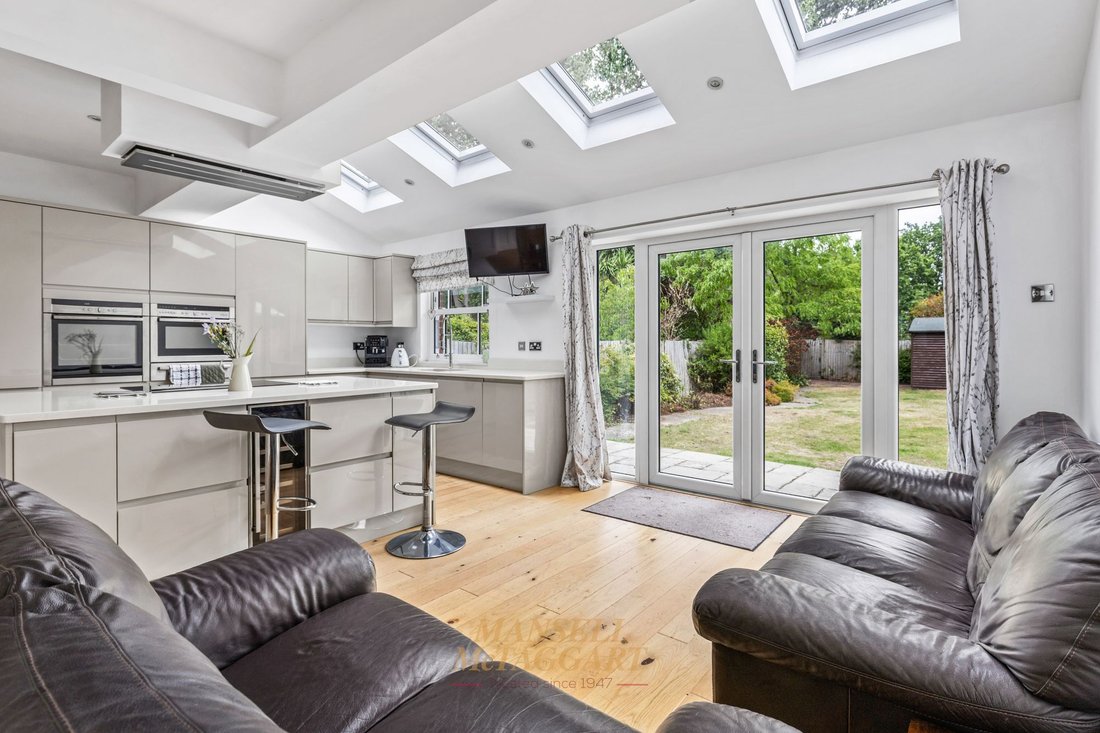 House in Horley, England 4 - 18807149