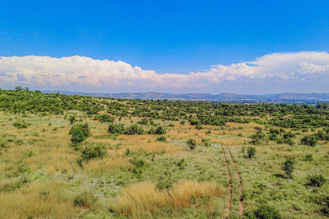 Land in Hartbeespoort, North West, South Africa 3 - 18808304
