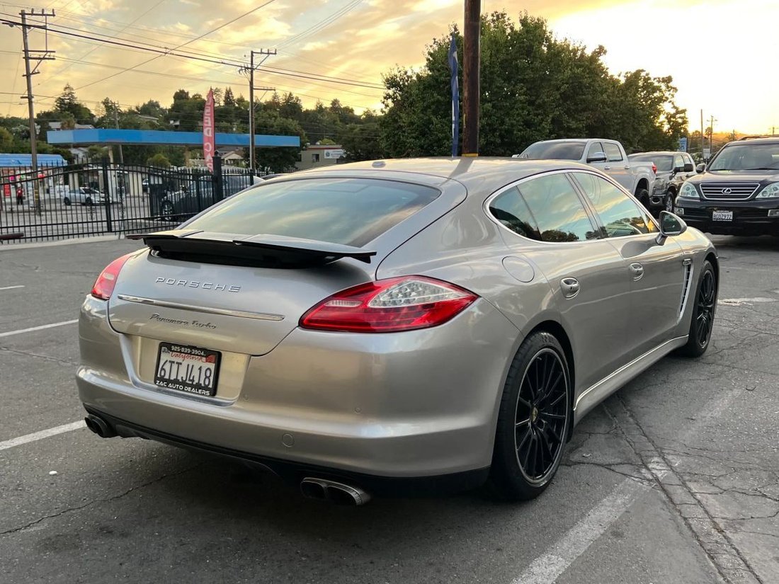Sedan in Martinez, CA, United States 5 - 18808767