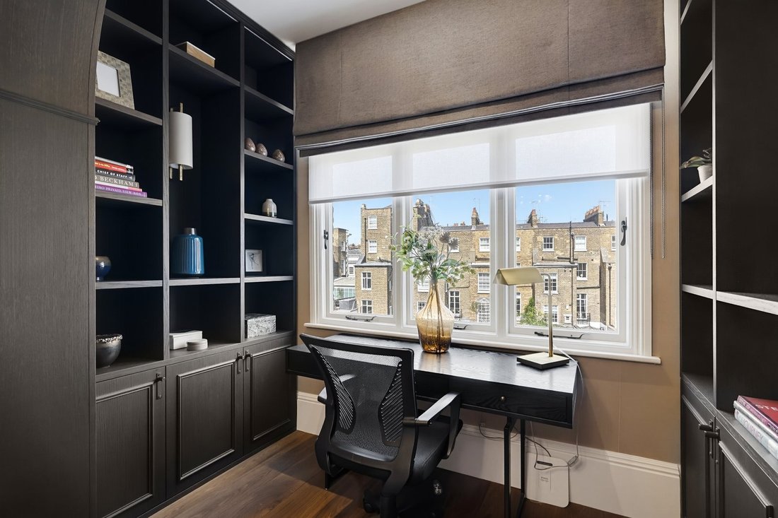 Apartment in South Kensington, Kensington And Chelsea, England 5 - 18806479