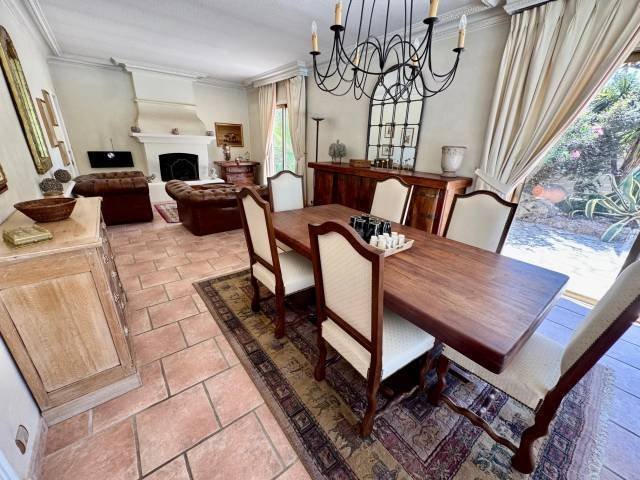 Villa a Mougins, Provenza-Alpi-Costa Azzurra, Francia 2 - 16886720