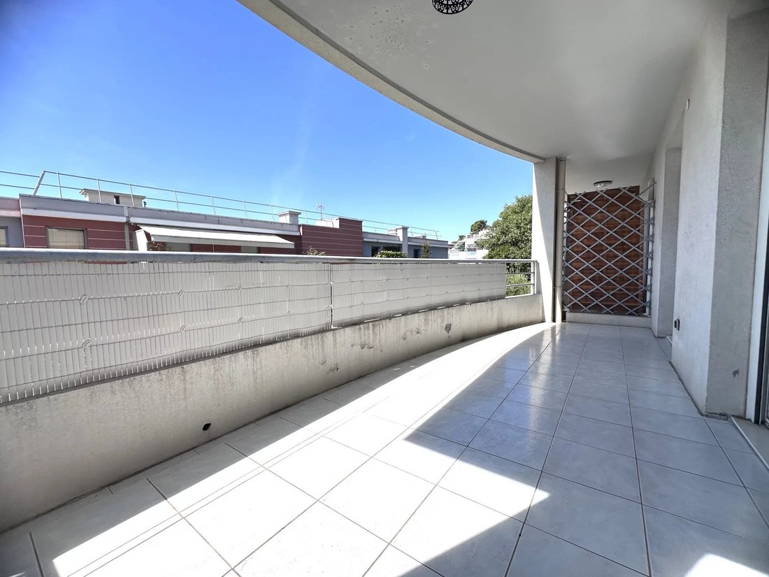 Apartment in Saint-Laurent-du-Var, Provence-Alpes-Côte d'Azur, France 2 - 18806835