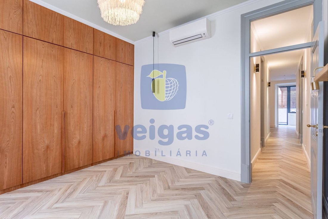 Apartment in Arroios, Lisbon, Portugal 2 - 18808701