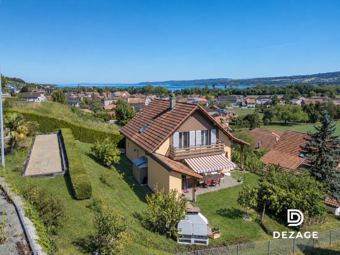 Villa a Grandson, Vaud, Svizzera 1 - 18807882