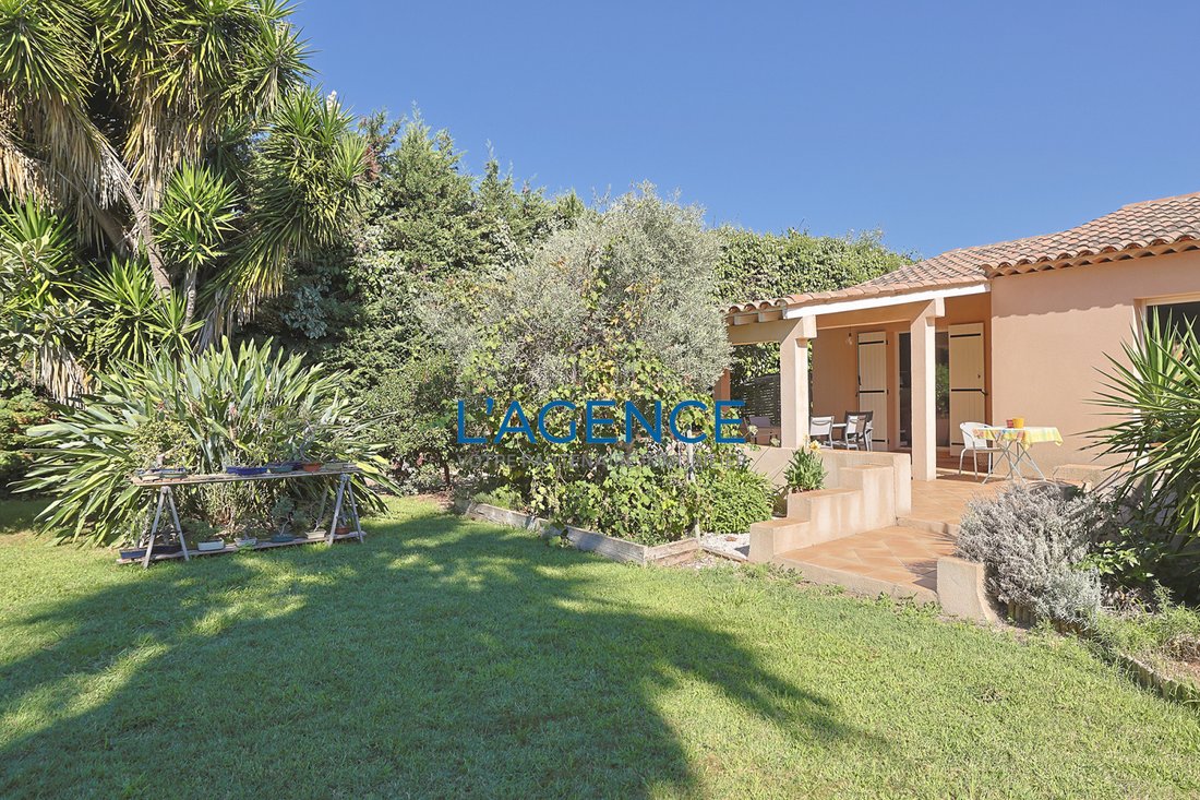 Apartment in Hyeres, Provence-Alpes-Côte d'Azur, France 3 - 18808478