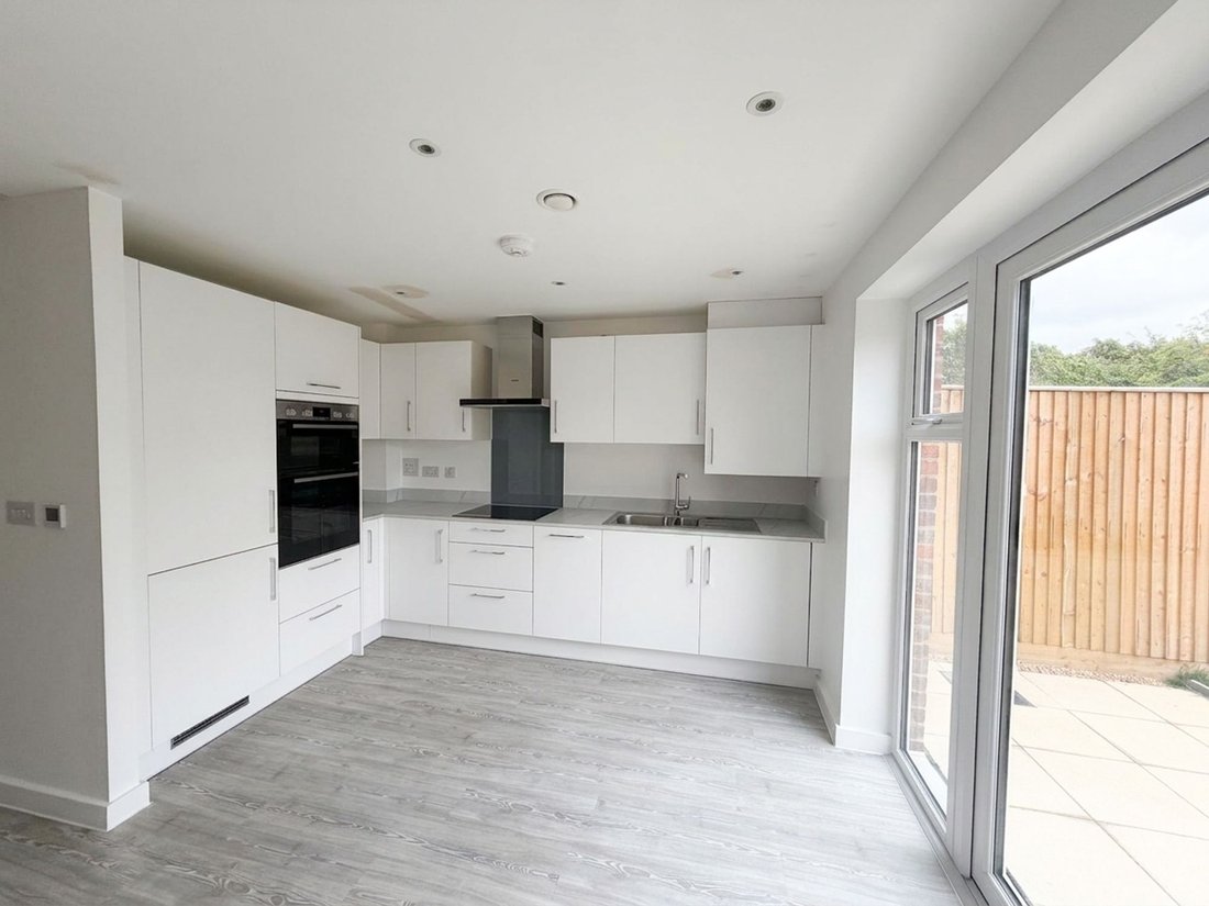 House in Storrington, England 2 - 18807285