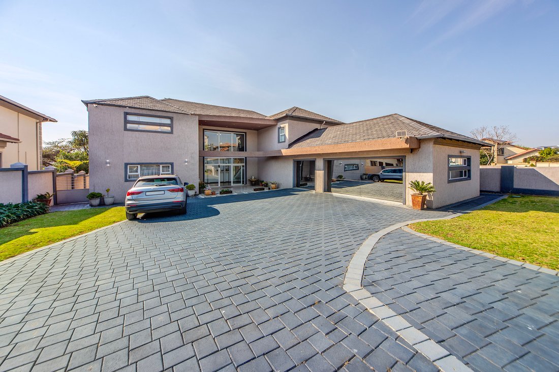 Country House in Blue Valley Golf Estate, Gauteng, South Africa 3 - 18809001
