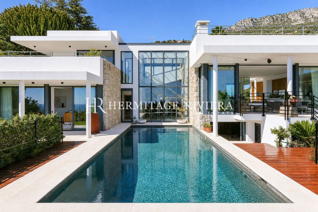 Villa in Èze, Provence-Alpes-Côte d'Azur, France 1 - 18807038