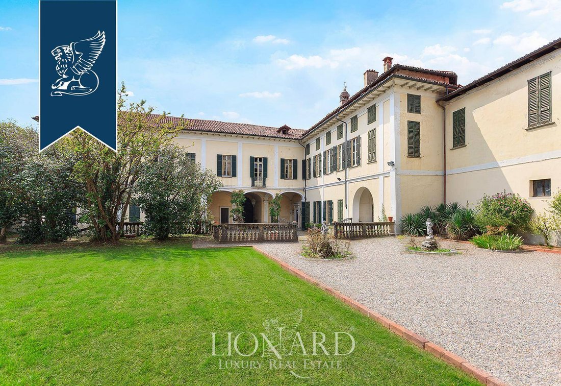 Villa in Sizzano, Piedmont, Italy 1 - 18808629