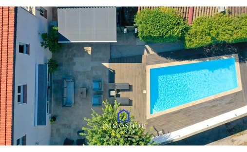 Villa in La Barasse, Marseille, Provence-Alpes-Côte d'Azur 1