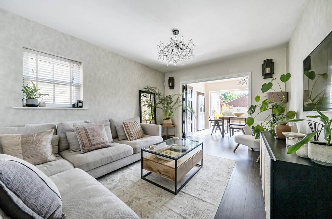 House in Barnet, England 3 - 17234621