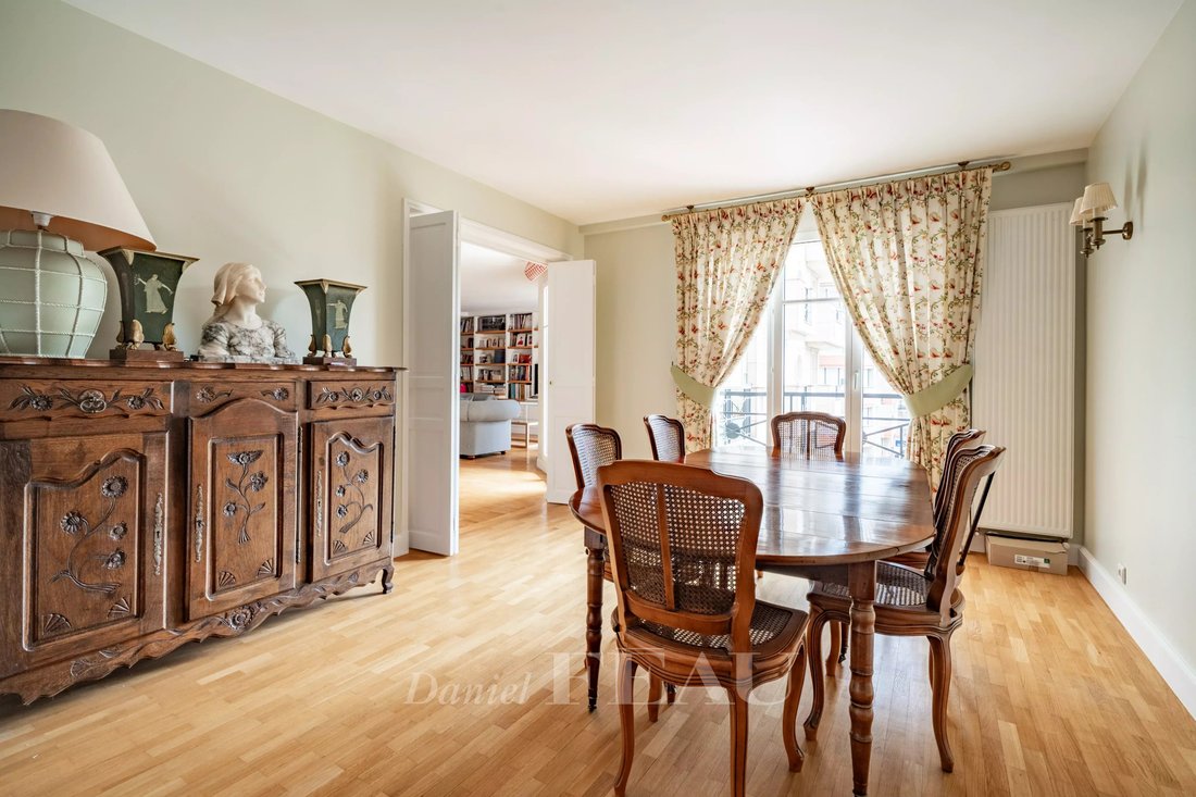 Apartment in Wilson-Rivay, Levallois-Perret, France 5 - 18807107
