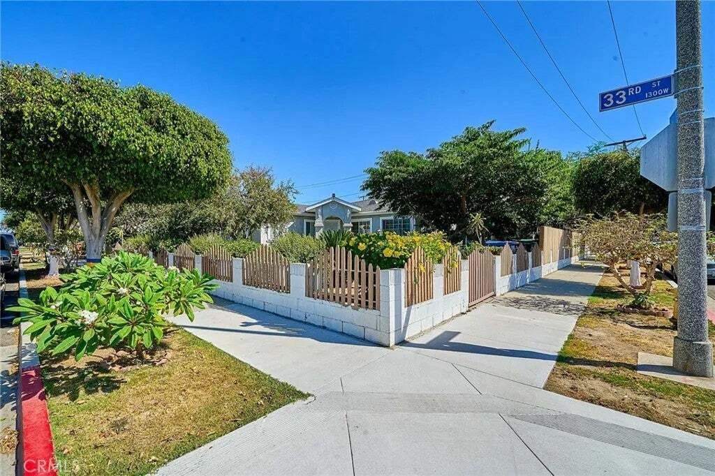 House in Carson, California, United States 5 - 18748863