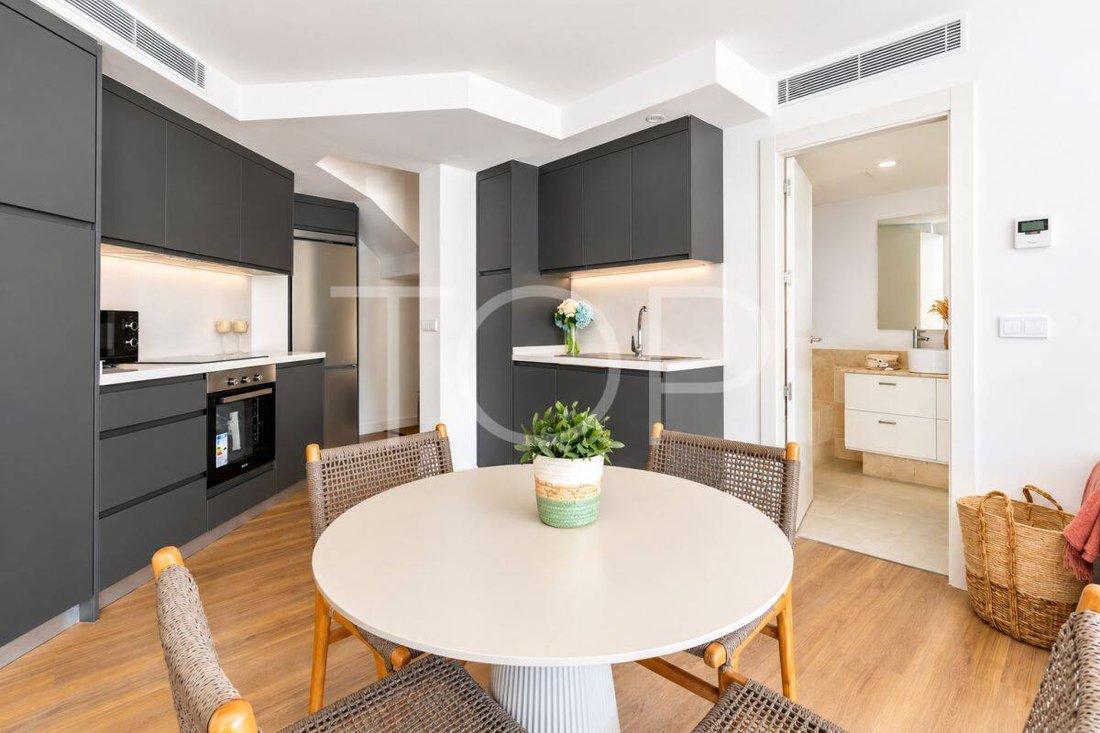 Apartment in Los Cristianos, Canary Islands, Spain 4 - 15561277