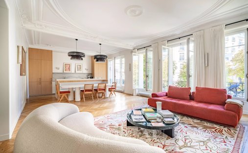 Apartment in Porte Dauphine, Paris 16e Arrondissement, Paris 1