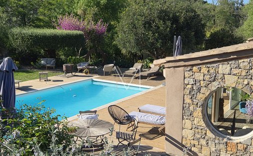Domaine à Le Plan-de-la-Tour, Provence-Alpes-Côte d'Azur, France 1