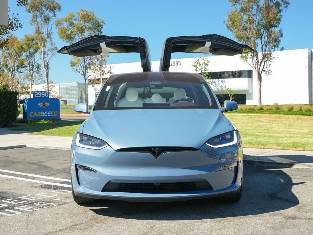 Suv in Costa Mesa, CA, United States 2 - 18793747