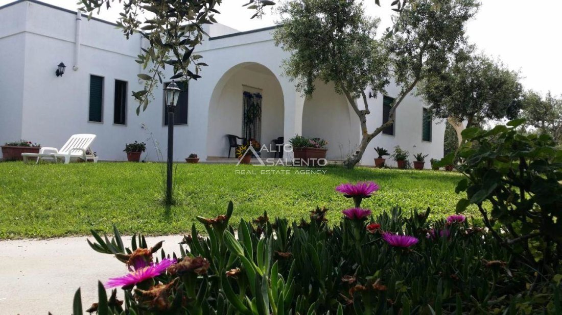 Villa en Carovigno, Apulia, Italia 5 - 18808351