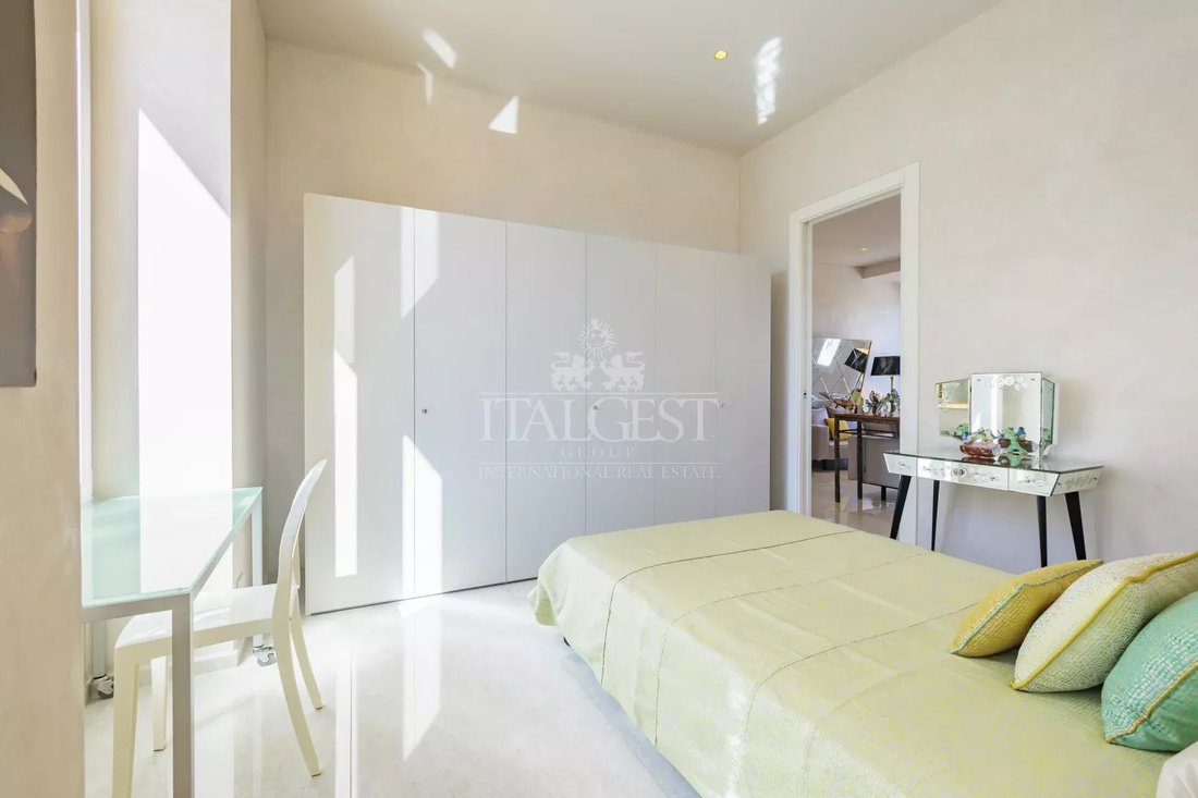 Apartment in Menton, Provence-Alpes-Côte d'Azur, France 5 - 18806978