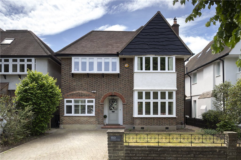 House in Cottenham Park, Merton, England 1 - 18806405
