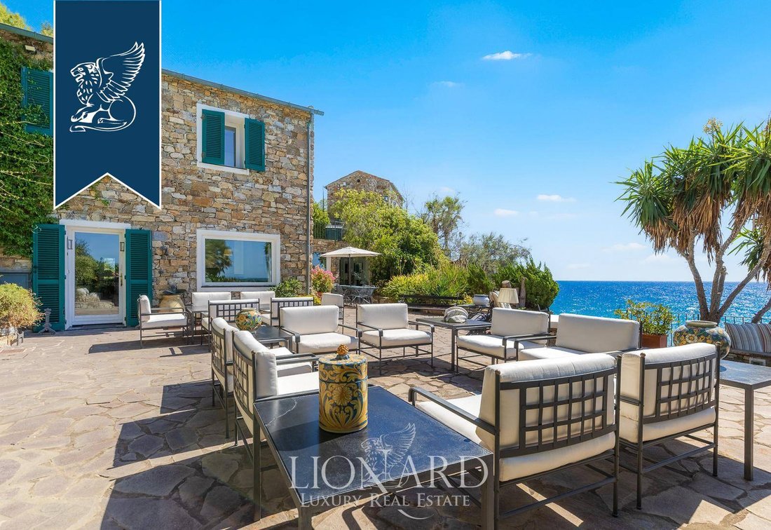 Villa in Oneglia, Imperia, Liguria 1 - 18808622