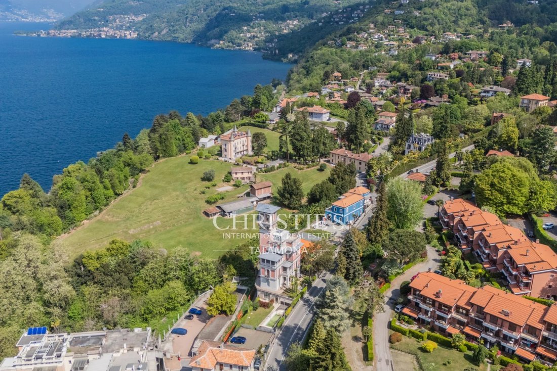 Villa in Luino, Lombardy, Italy 2 - 18806450
