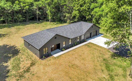 House in Lewisburg, Tennessee, United States 1