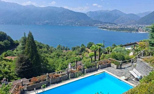 House in San Nazzaro, Gambarogno, Ticino 1