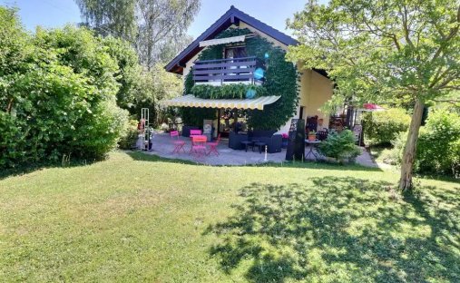 House in Veyrier, Canton of Geneva, Switzerland 1