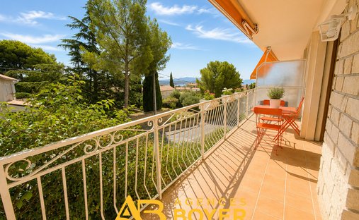 Apartment in Bandol, Provence-Alpes-Côte d'Azur, France 1