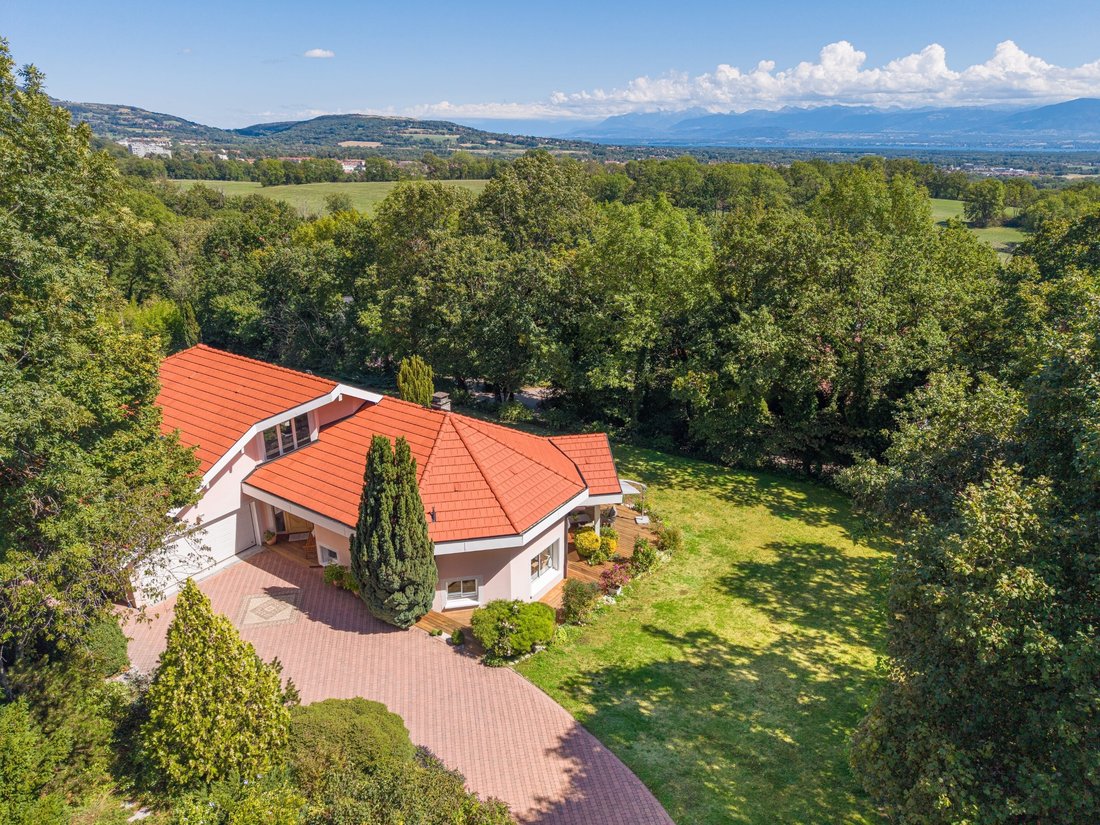 House in Échenevex, Auvergne-Rhône-Alpes, France 4 - 18808273