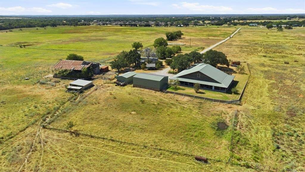 Farm Ranch in Weatherford, Texas, United States 3 - 18057383