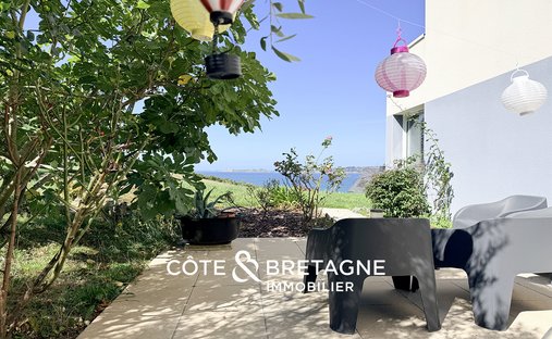House in Tredrez-Locquemeau, Brittany, France 1