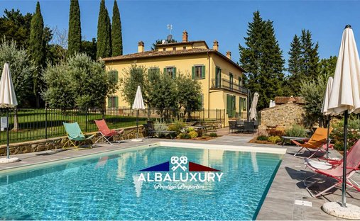 Villa in Monte San Savino, Tuscany, Italy 1