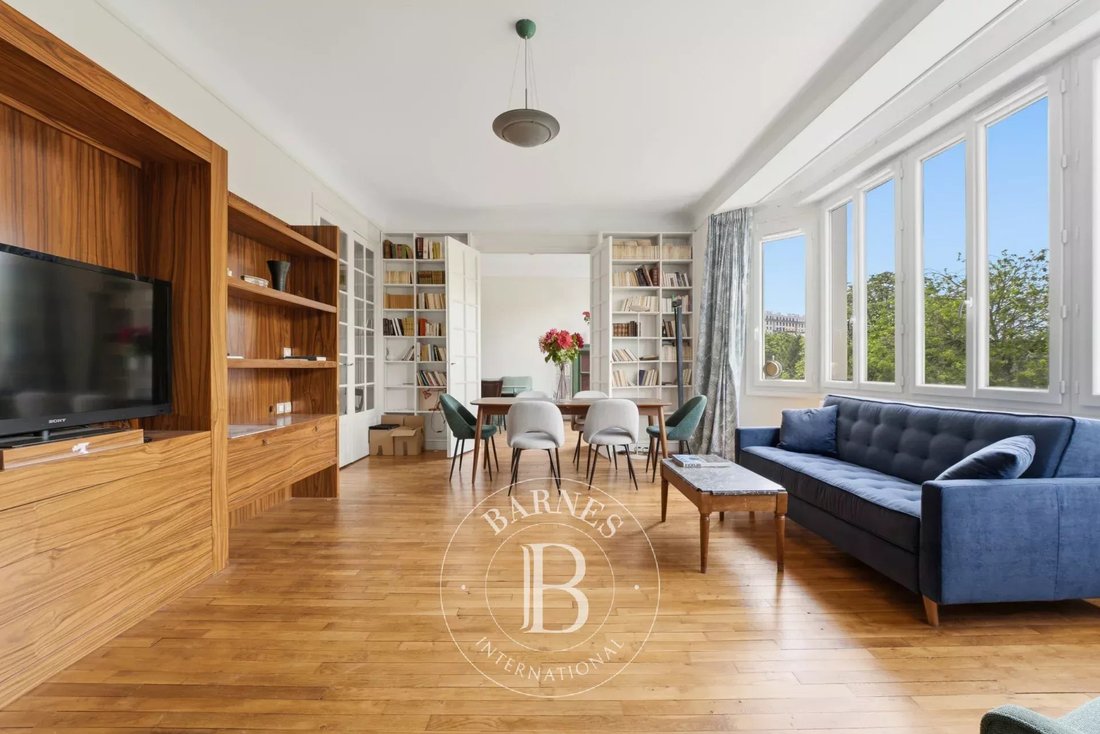 Apartment in Auteuil Nord, Paris 16e Arrondissement, Paris 2 - 18806770