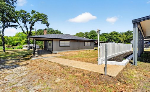 House in Quinlan, Texas, United States 1