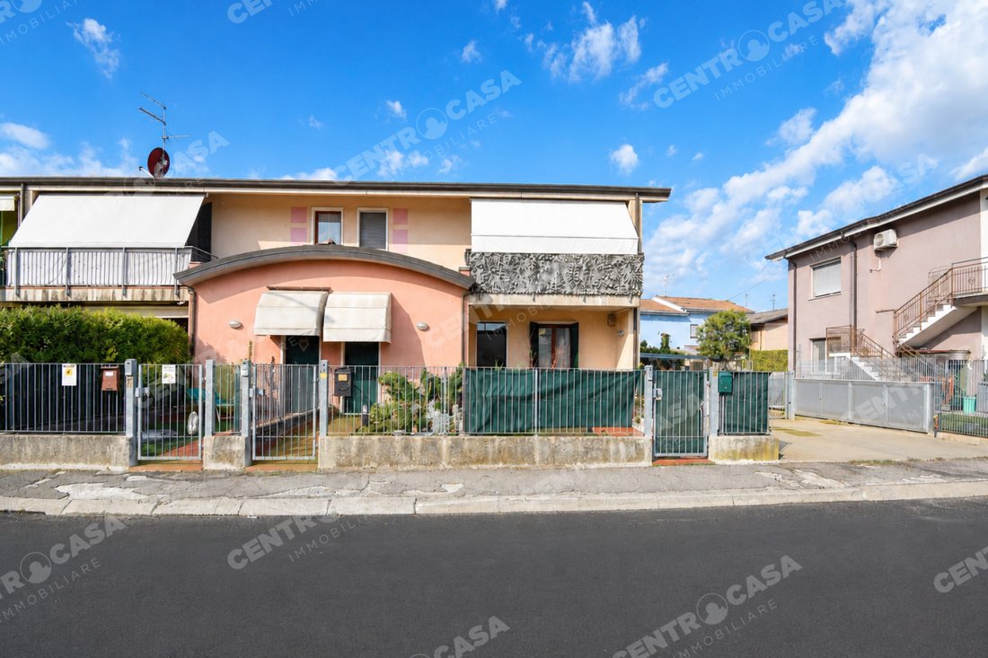 Apartment in Bovolone, Veneto, Italy 3 - 18808964