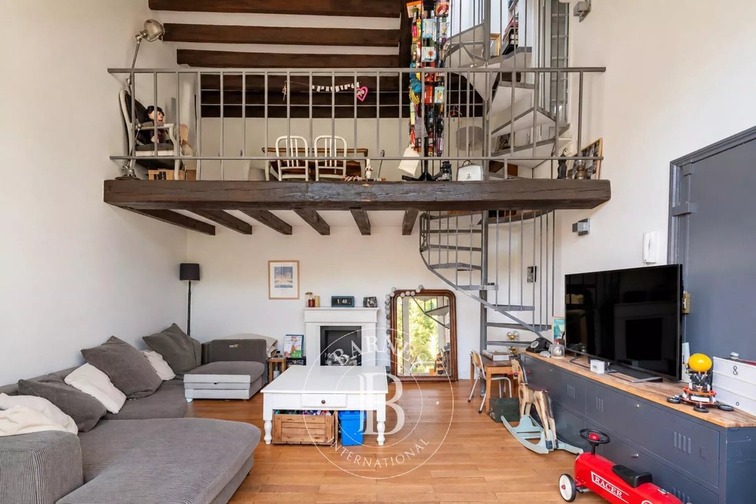 Apartment in Saint-Germain-en-Laye, Ile-de-France, France 3 - 18807108