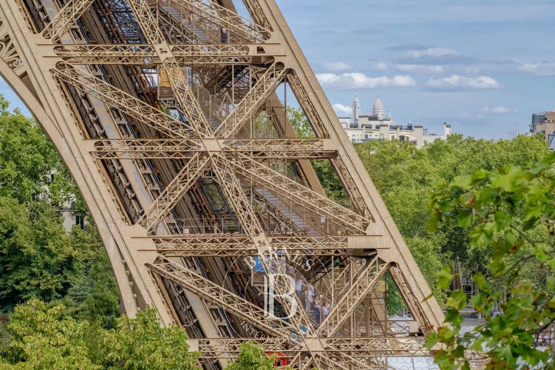 Apartment in Gros Caillou, Paris 7e Arrondissement, Paris 3 - 18806511